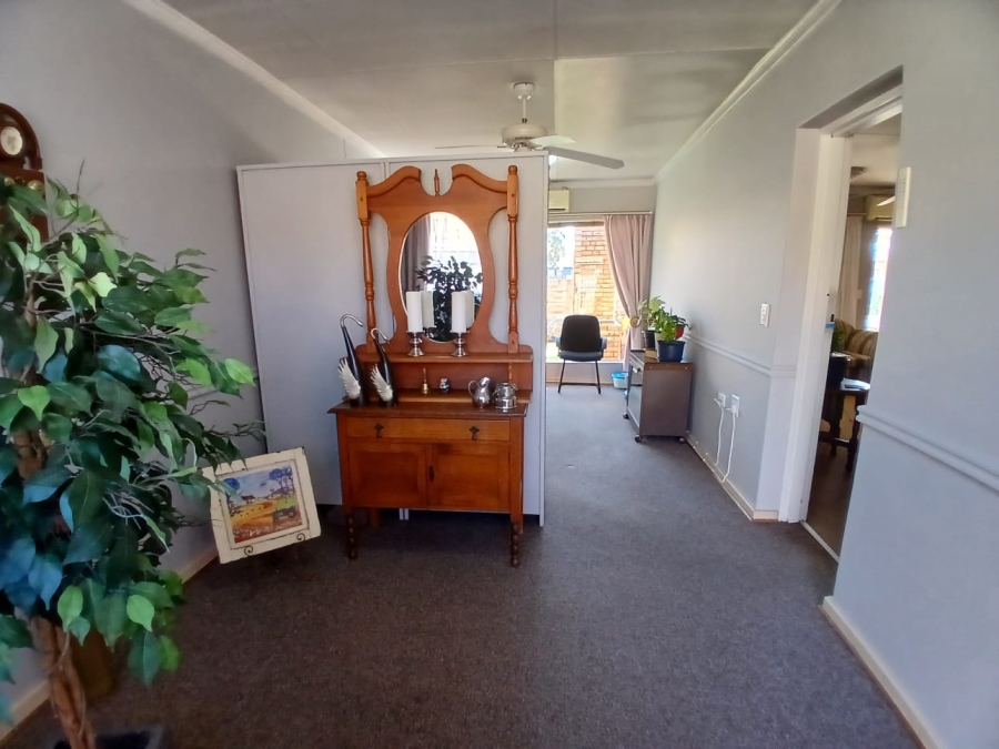 3 Bedroom Property for Sale in Uitsig Free State